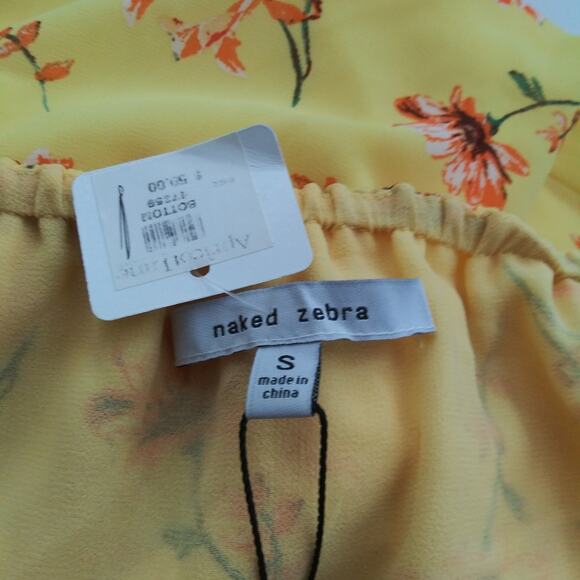 Naked Zebra Yellow Floral Halter Wide Leg Jumpsuit Size Small - Picture 8 of 10